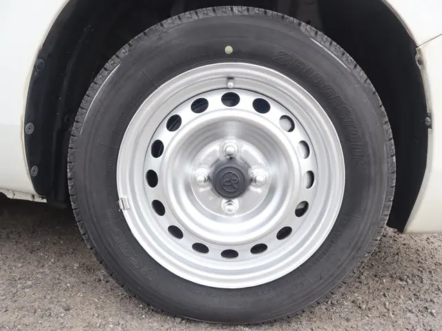 トヨタ サクシードバン 6AE-NHP160V(2WD)の写真20