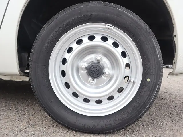 トヨタ サクシードバン 6AE-NHP160V(2WD)の写真24