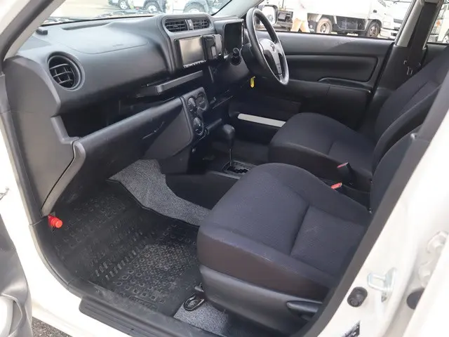 トヨタ サクシードバン 6AE-NHP160V(2WD)の写真30