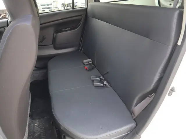 トヨタ サクシードバン 6AE-NHP160V(2WD)の写真35