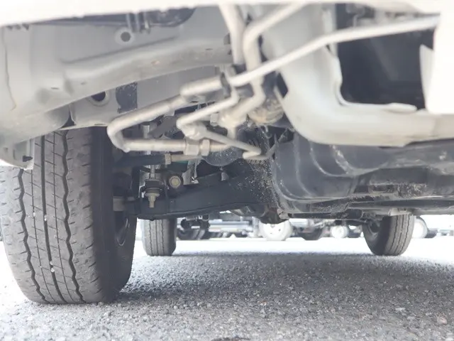 トヨタ ハイエースバン 3DF-GDH201V(2WD)の写真28