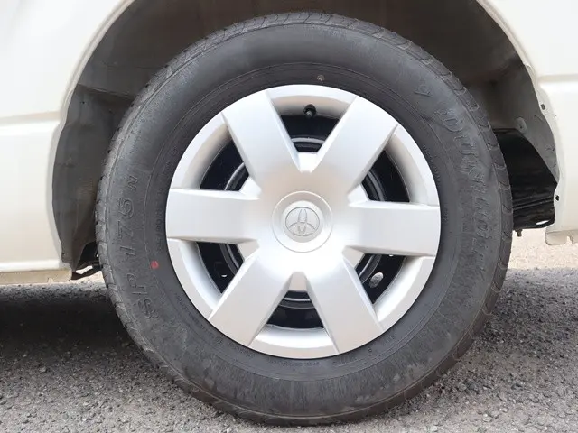 トヨタ ハイエースバン 3DF-GDH201V(2WD)の写真31