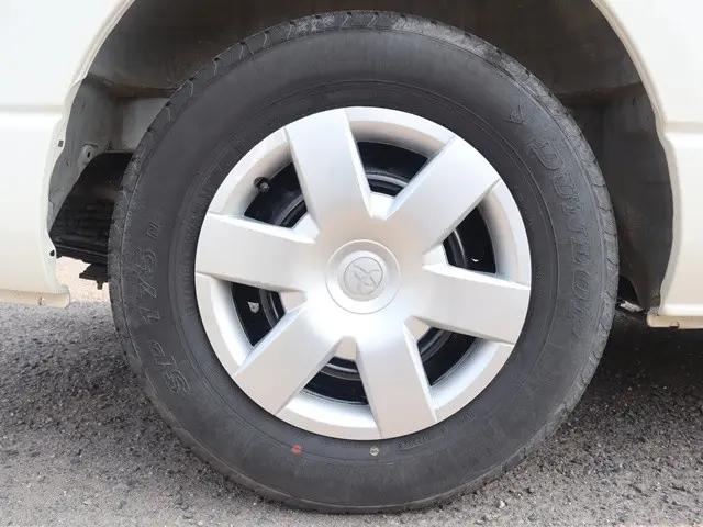 トヨタ ハイエースバン 3DF-GDH201V(2WD)の写真34