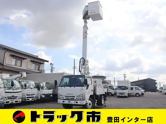 いすゞ エルフ TPG-NKR85AN(2WD)の写真1