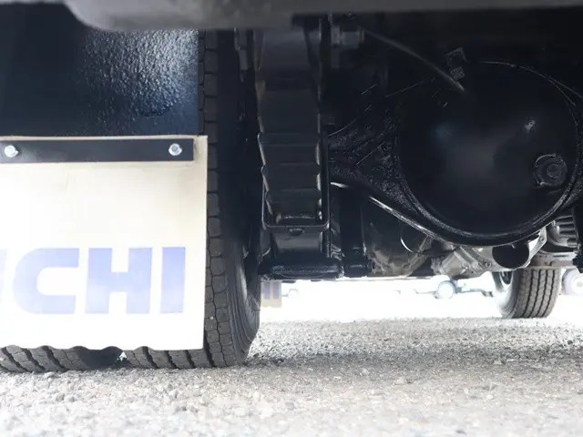 いすゞ エルフ TPG-NKR85AN(2WD)の写真35