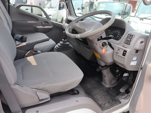 トヨタ ダイナ ABF-TRY220(2WD)の写真32