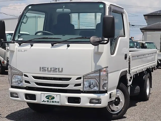 いすゞ エルフ 2RG-NHR88A(2WD)の写真2