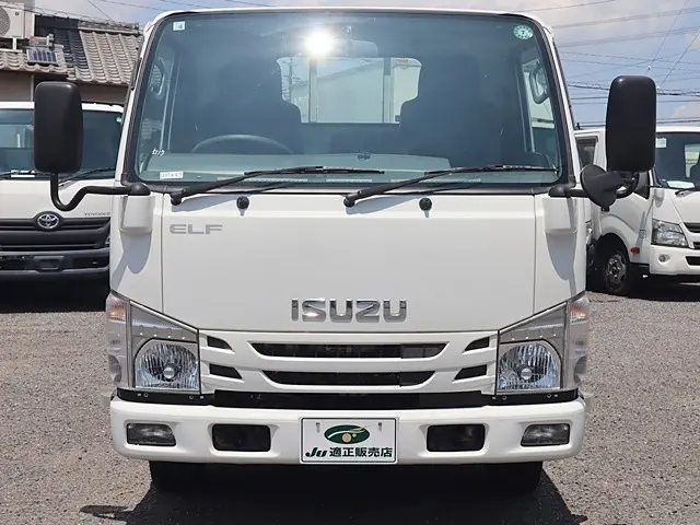 いすゞ エルフ 2RG-NHR88A(2WD)の写真3