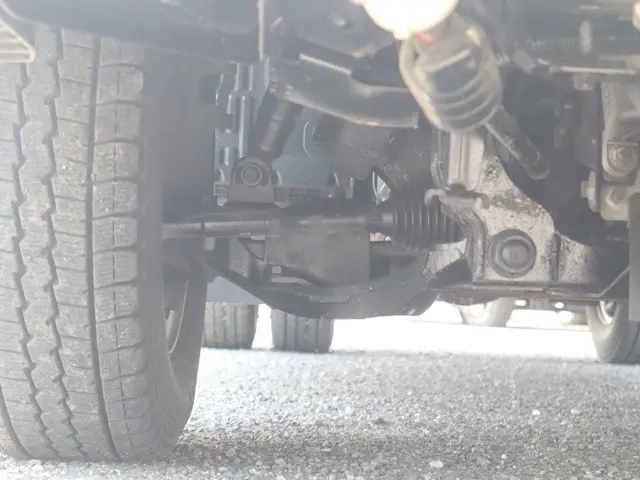 いすゞ エルフ 2RG-NHR88A(2WD)の写真21