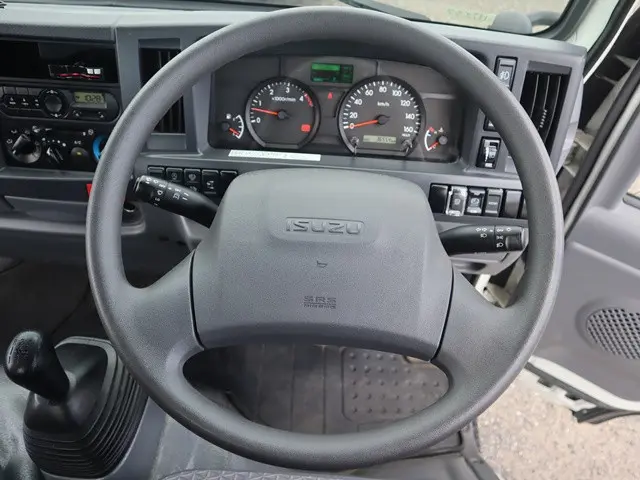 いすゞ エルフ 2RG-NHR88A(2WD)の写真33