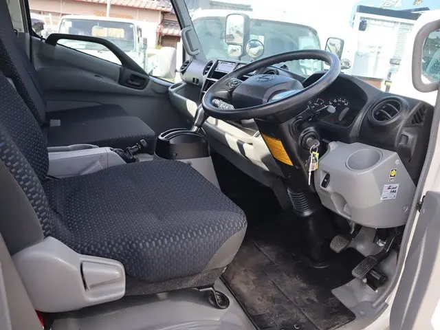 日野 デュトロ 2RG-XZC710M(2WD)の写真35