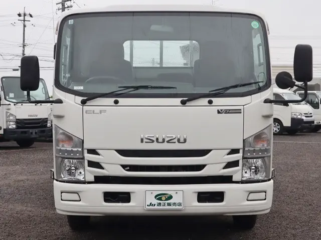 いすゞ エルフ TRG-NPR85AR(2WD)の写真3