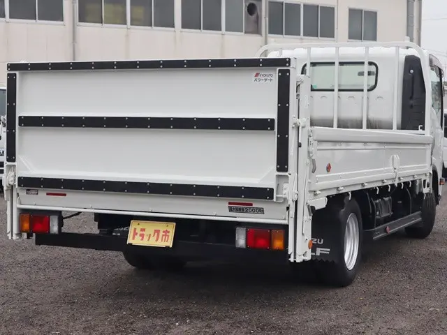 いすゞ エルフ TRG-NPR85AR(2WD)の写真5