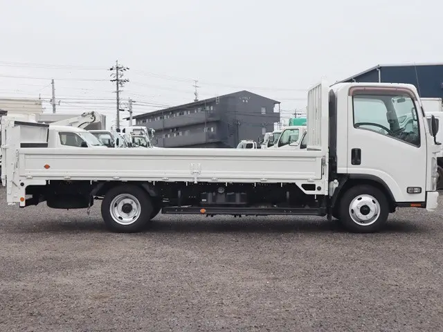 いすゞ エルフ TRG-NPR85AR(2WD)の写真8
