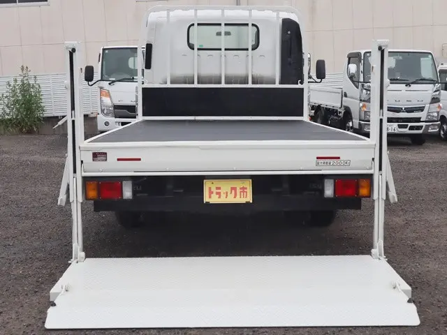 いすゞ エルフ TRG-NPR85AR(2WD)の写真12