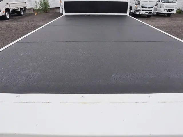 いすゞ エルフ TRG-NPR85AR(2WD)の写真13