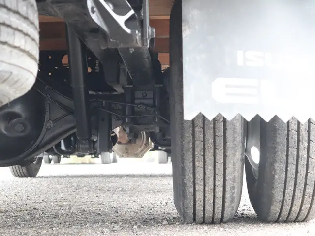 いすゞ エルフ TRG-NPR85AR(2WD)の写真29