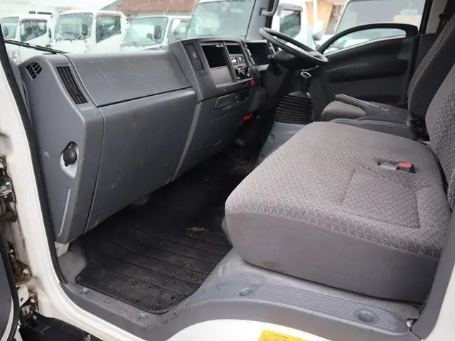 いすゞ エルフ TRG-NPR85AR(2WD)の写真33