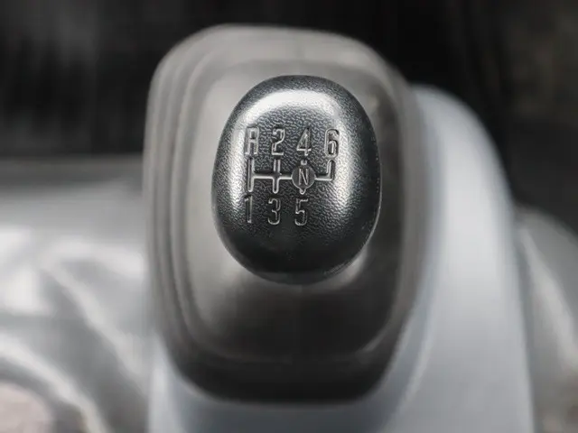 いすゞ エルフ TRG-NPR85AR(2WD)の写真36
