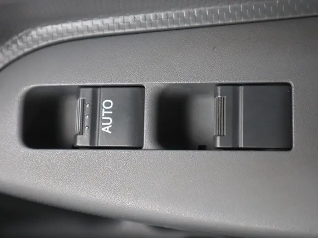 いすゞ エルフ TRG-NPR85AR(2WD)の写真39