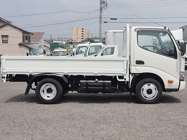 トヨタ ダイナ TPG-XZU605(2WD)の写真8