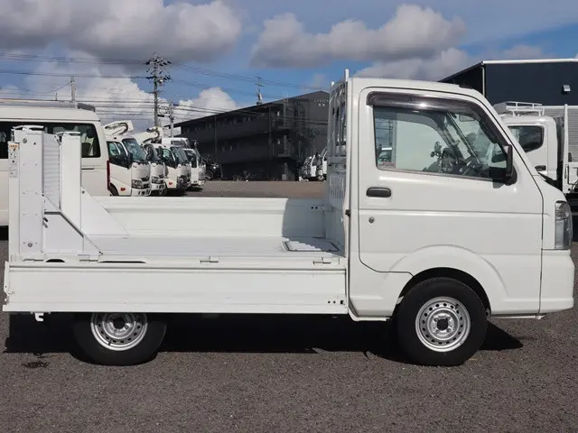 スズキ キャリイ EBD-DA16T(2WD)の写真10