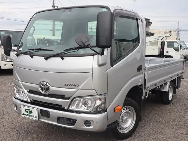 トヨタ ダイナ 3BF-TRY230(2WD)の写真2