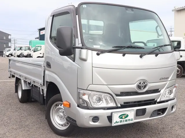 トヨタ ダイナ 3BF-TRY230(2WD)の写真4