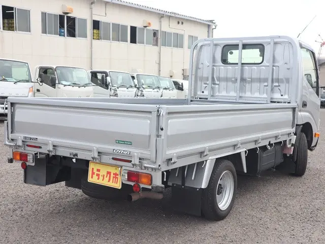 トヨタ ダイナ 3BF-TRY230(2WD)の写真5