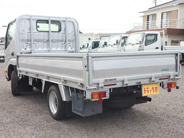 トヨタ ダイナ 3BF-TRY230(2WD)の写真7