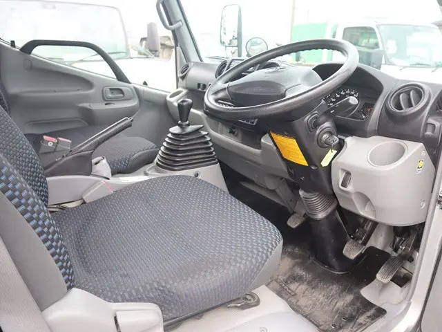 トヨタ ダイナ 3BF-TRY230(2WD)の写真30