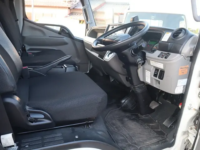 三菱 キャンター 2PG-FEB50(2WD)の写真36