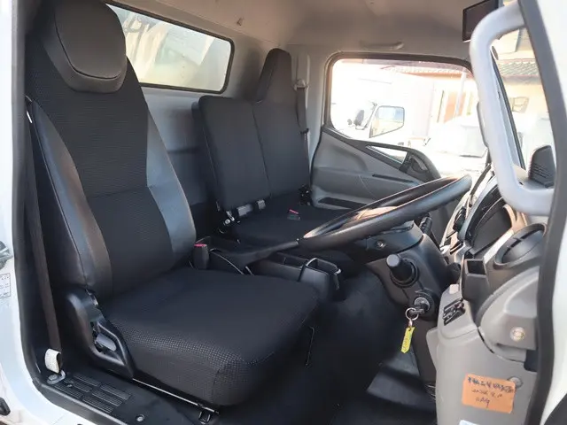 三菱 キャンター 2PG-FEB50(2WD)の写真37