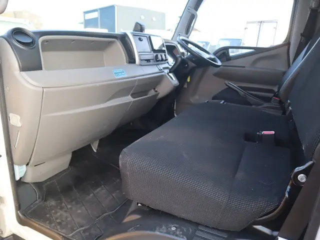 三菱 キャンター 2PG-FEB50(2WD)の写真38