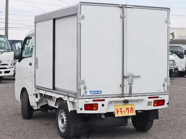 ダイハツ ハイゼットトラック EBD-S500P(2WD)の写真7