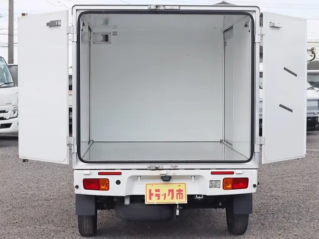 ダイハツ ハイゼットトラック EBD-S500P(2WD)の写真12