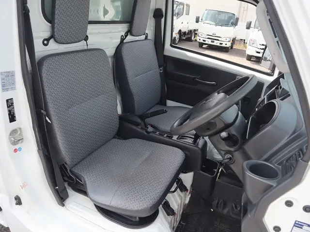 スズキ キャリイ EBD-DA16T(2WD)の写真35
