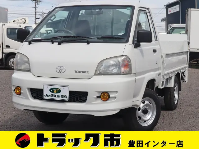 トヨタ タウンエーストラック GK-KM80(4WD)の写真1