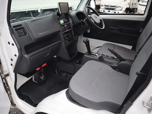 日産 クリッパートラック EBD-DR16T(2WD)の写真35