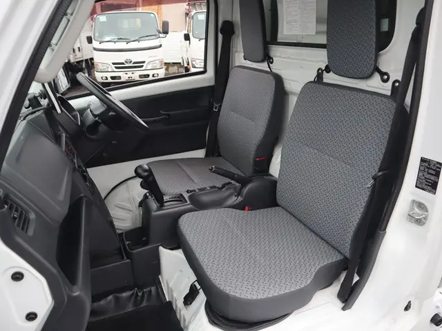 日産 クリッパートラック EBD-DR16T(2WD)の写真36