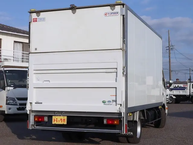 トヨタ ダイナ TKG-XZU710(2WD)の写真5