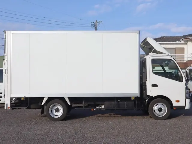 トヨタ ダイナ TKG-XZU710(2WD)の写真8