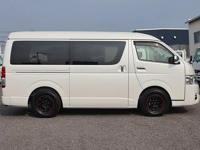 トヨタ ハイエース CBA-TRH214W(2WD)の写真8