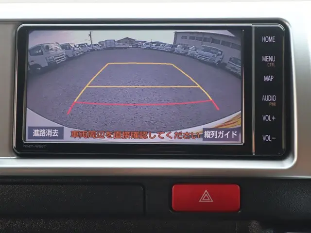 トヨタ ハイエース CBA-TRH214W(2WD)の写真25