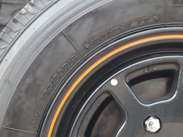 トヨタ ハイエース CBA-TRH214W(2WD)の写真29