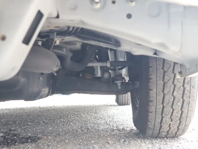 トヨタ ハイエース CBA-TRH214W(2WD)の写真32