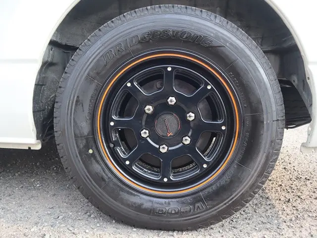 トヨタ ハイエース CBA-TRH214W(2WD)の写真34