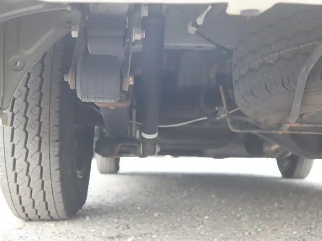 トヨタ ハイエース CBA-TRH214W(2WD)の写真35