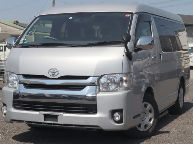 トヨタ ハイエース CBA-TRH214W(2WD)の写真1