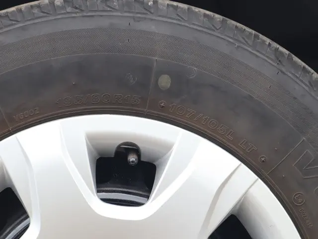 トヨタ ハイエース CBA-TRH214W(2WD)の写真25